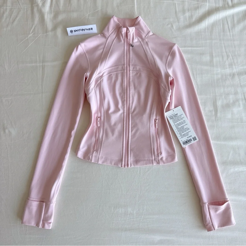 ๐ซ Sold - Lululemon Define Cropped Jacket *Nulu Strawberry Milkshake Size 4 - Picture 3 of 17